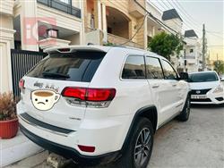 جیپ گراند شیرۆکی